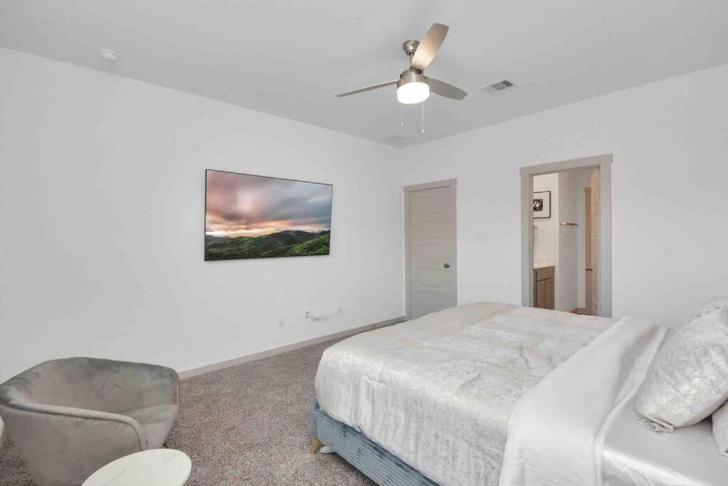 4Bedroom Escape - Near Med Center With Backyard Хьюстон Экстерьер фото