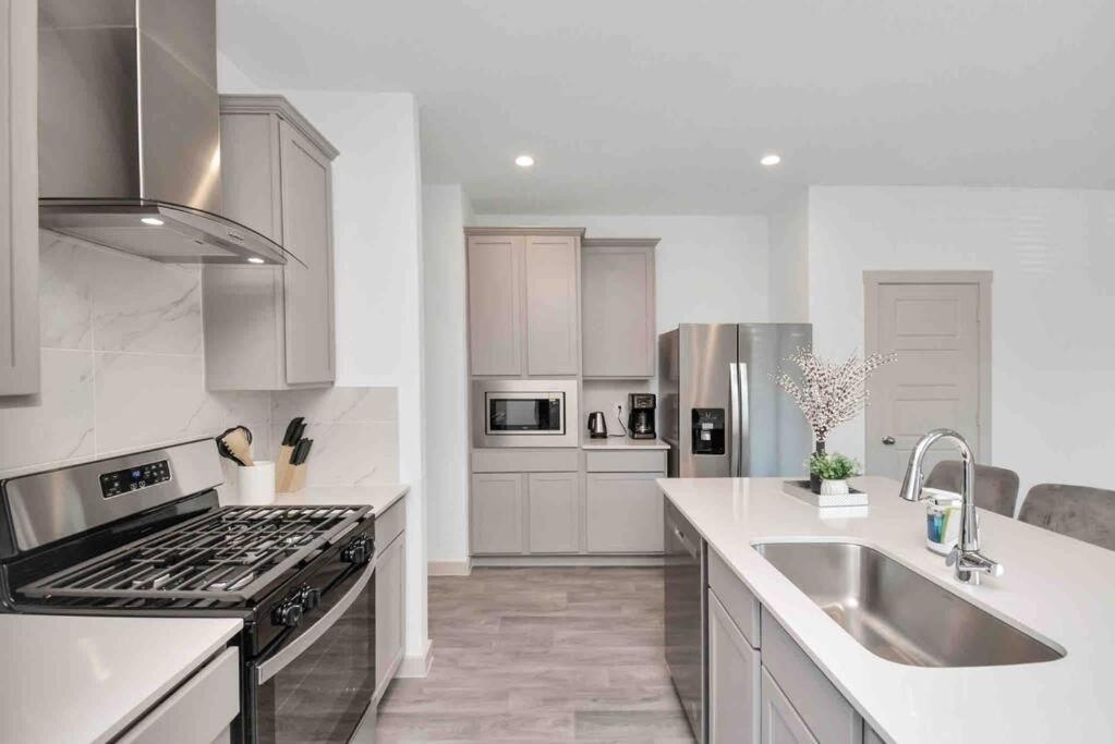4Bedroom Escape - Near Med Center With Backyard Хьюстон Экстерьер фото