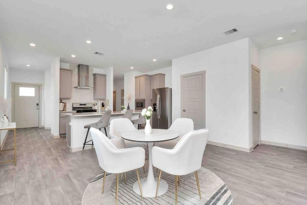4Bedroom Escape - Near Med Center With Backyard Хьюстон Экстерьер фото
